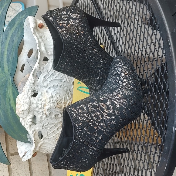 Maurices Heels - Picture 4 of 12